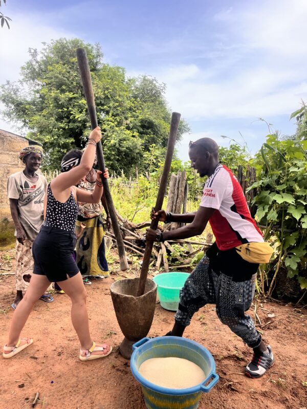 Dindefello pueblo,, día 5